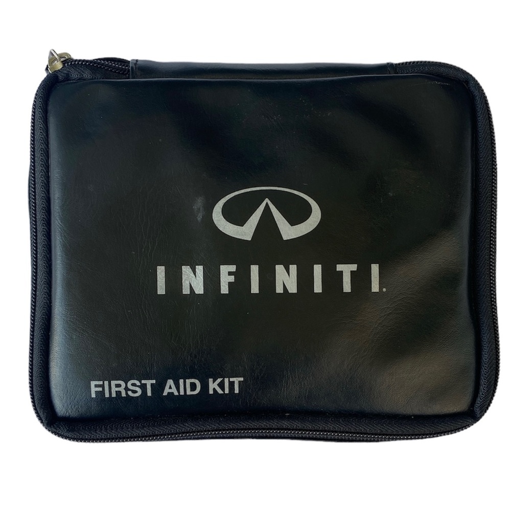 Vintage Infiniti First Aid Kit - Picture 4 of 6